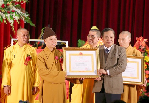 Đại lễ kỷ niệm 10 năm thành lập Giáo hội Phật giáo Việt Nam tỉnh Quảng Ninh - ảnh 1